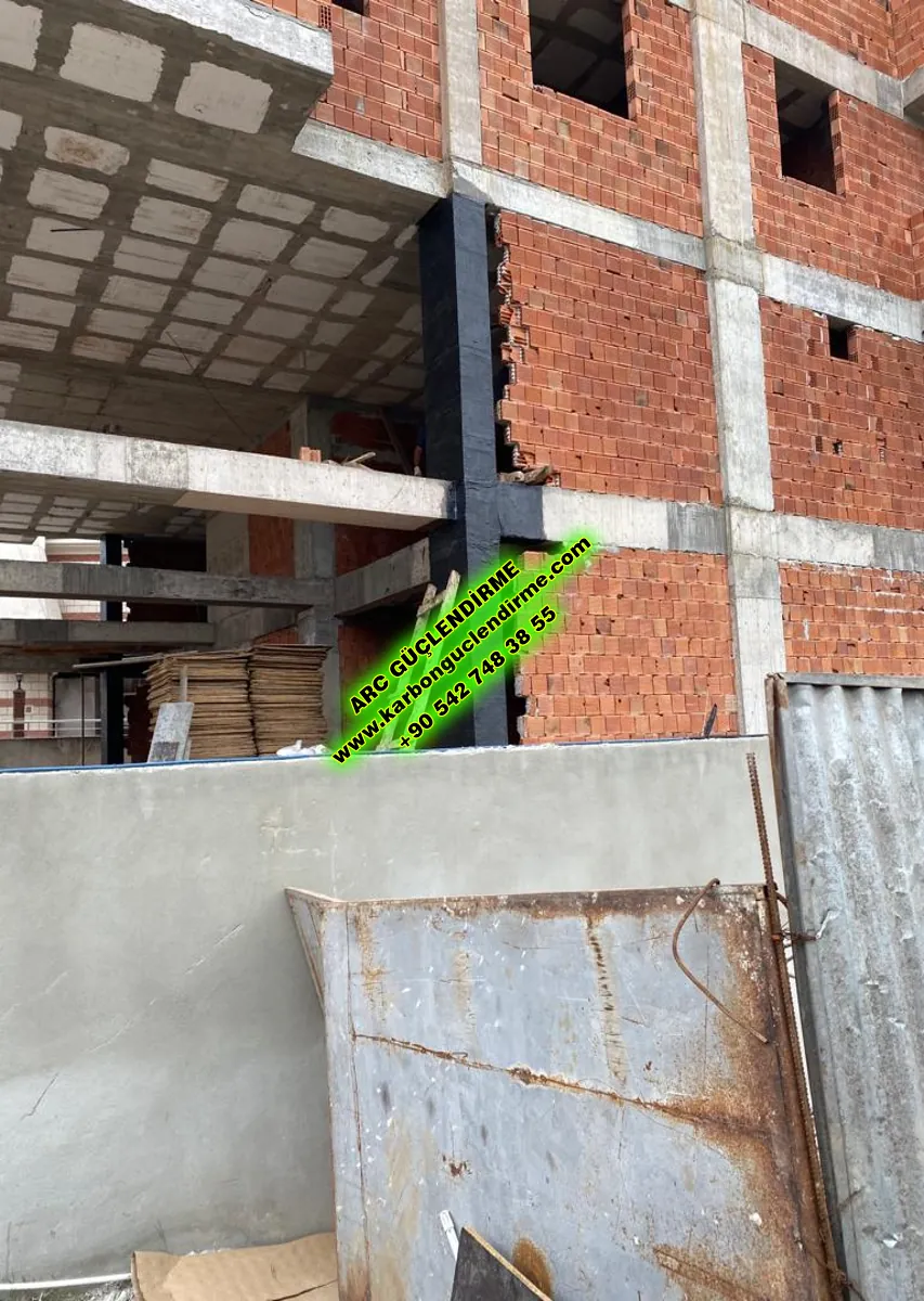 Havuzlar karbon fiber güçlendirme işlemi